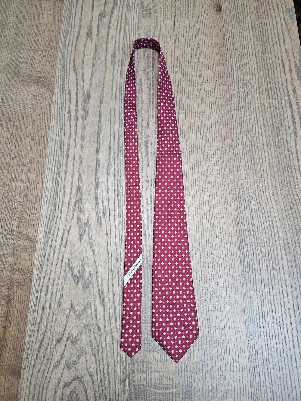 Salvatore Ferragamo Red 100% Silk Polka Dot Men's Tie - Picture 3 of 3
